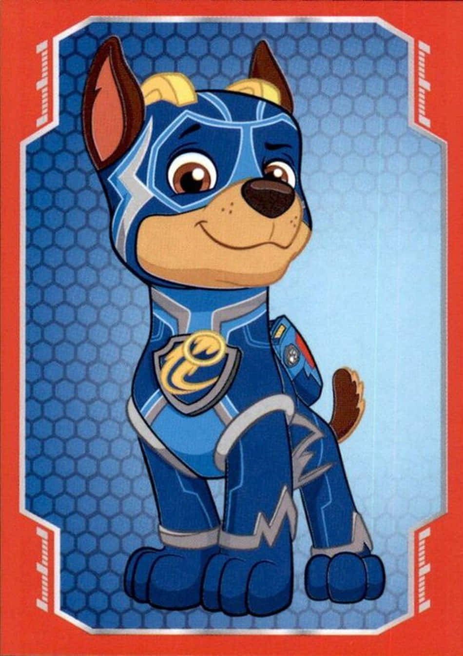 Chase Paw Patrol 桌布 壁紙 — 一隻穿著藍色超級英雄服、帶有黃色標誌的卡通小狗，自豪地坐在由紅色框起的六邊形藍色背景前。