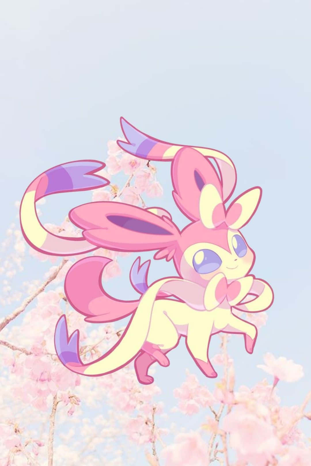 Cute Sylveon 桌布 壁紙 — 一隻粉紅色和黃色的動漫風格仙子伊布在淡藍色天空下，在柔軟的粉紅色櫻花中快樂地跳躍。