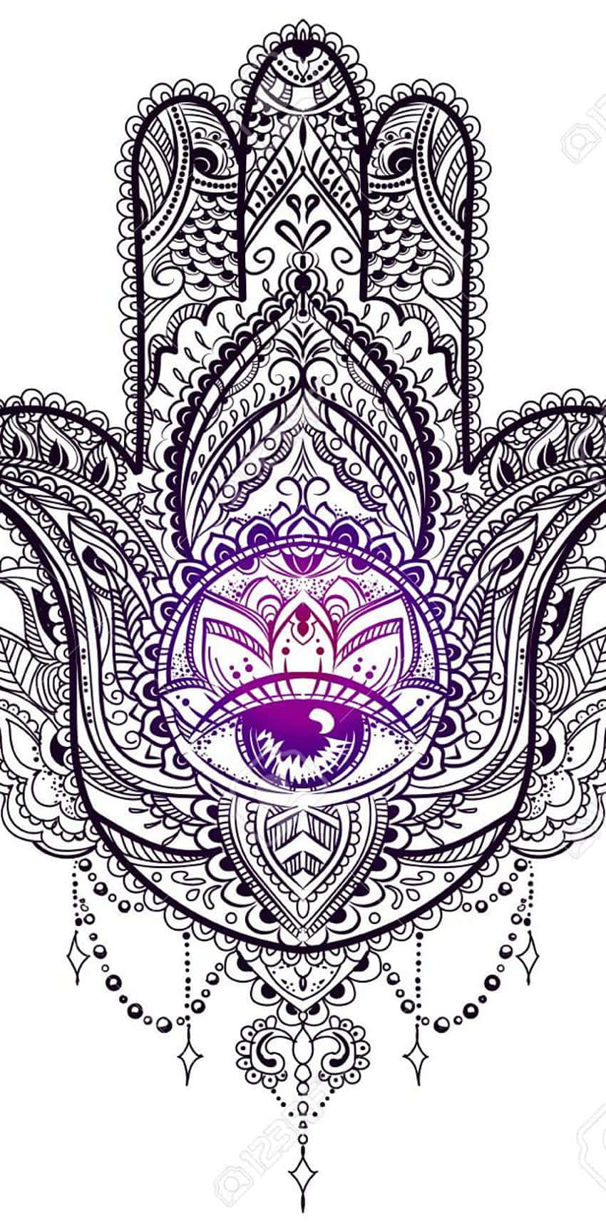 Hamsa 桌布 壁紙 — 一隻細節精緻的黑紫色漢莎手，中央有一隻全視之眼，周圍環繞著華麗的曼陀羅圖案。
