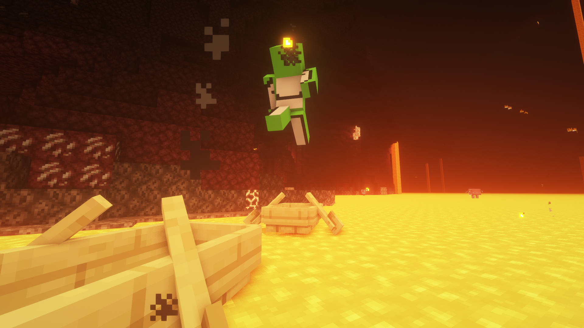 Minecraft 地獄中漂浮的綠色爬行者，伴隨熔岩和木結構。