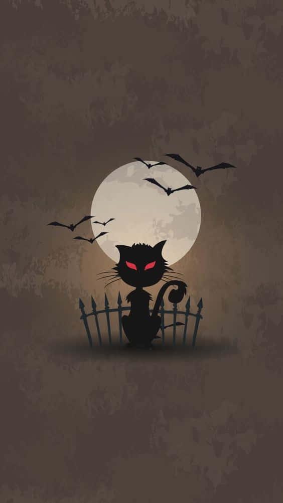 Black Cat Halloween 桌布 壁紙 — 一隻詭異的黑貓，眼睛發出紅光，坐在籬笆上，滿月下蝙蝠飛舞。