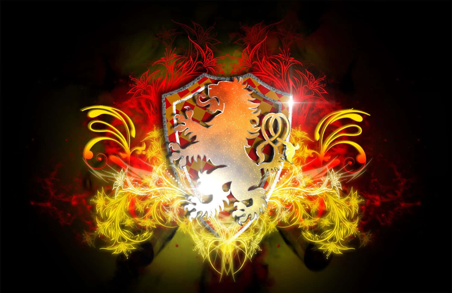 Harry Potter Gryffindor 桌布 壁紙 — 一隻閃耀的銀色獅子立在盾牌上，在深色背景中迸發出火紅與金色的華麗火焰。