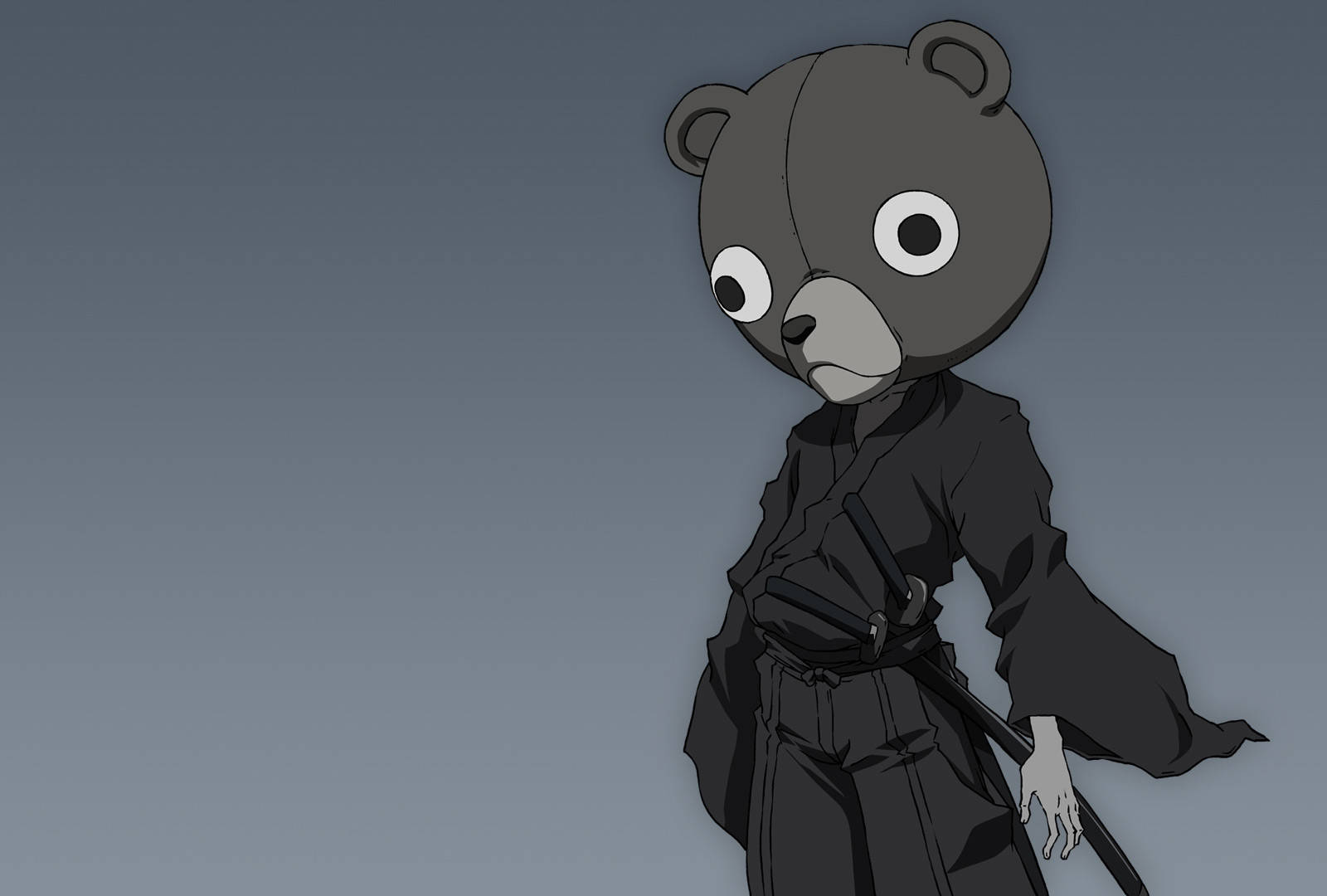 桌布 壁紙 — 一隻風格化的動漫熊穿著深色武士服，在柔和的灰色背景前持劍。