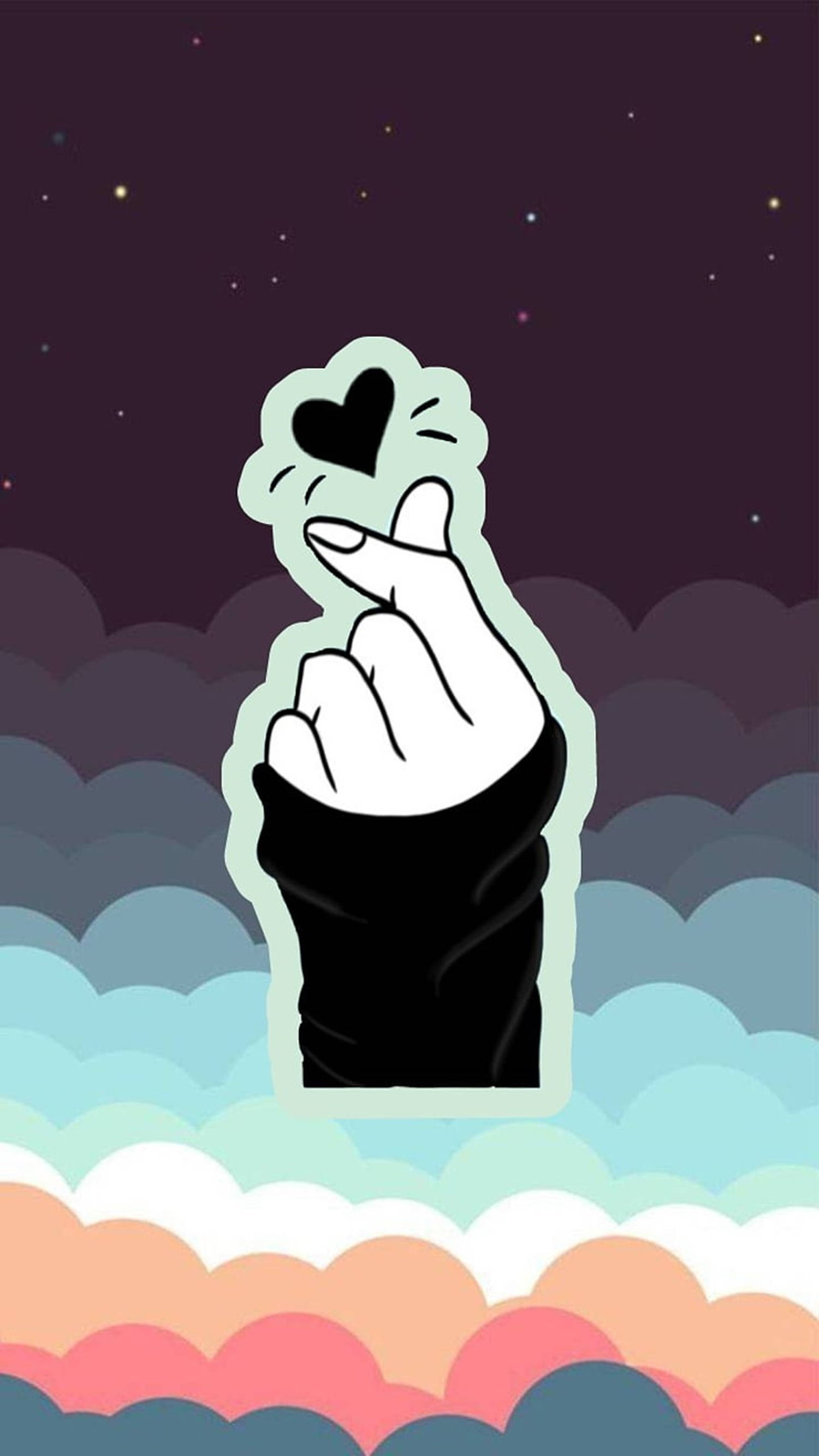 Clouds Aesthetics 桌布 壁紙 — 一隻風格化的手在繁星點點的夜空和分層的柔和雲彩前做出心形手勢。