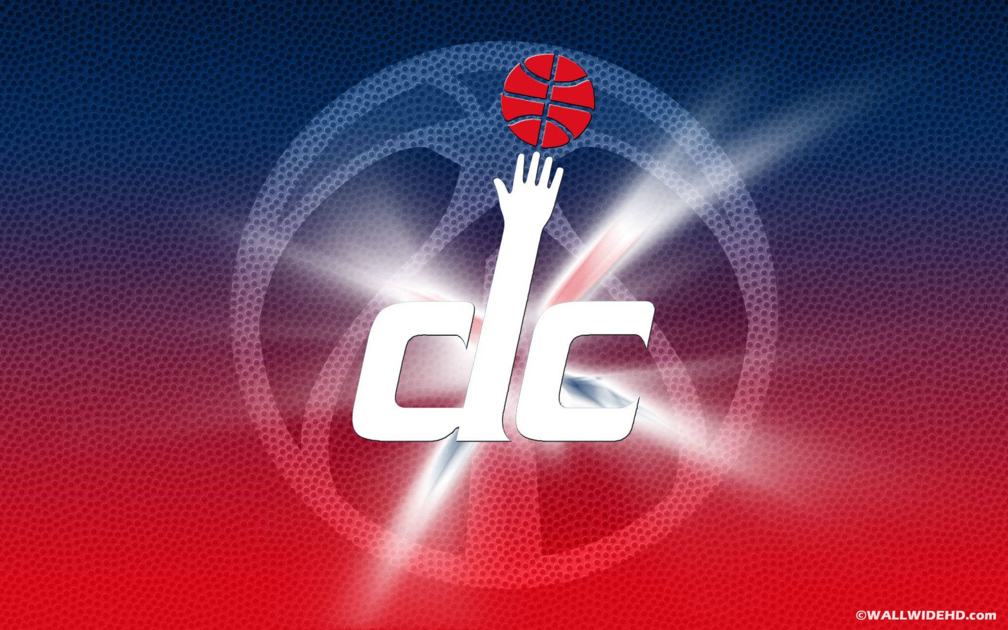 NBA 桌布 壁紙 — 一隻風格化的白色手在粗體 'dc' 字母上平衡一個紅色籃球，背景為漸變紅藍色並帶有發光光線。