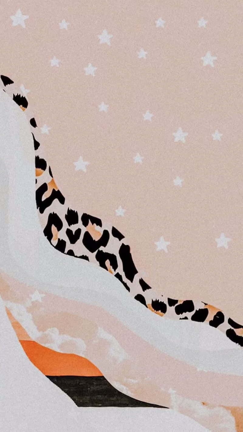 Pink Leopard Print 桌布 壁紙 — 一隻風格化的長頸鹿帶有豹紋斑點，伸展在點綴著白色星星的粉彩天空上。