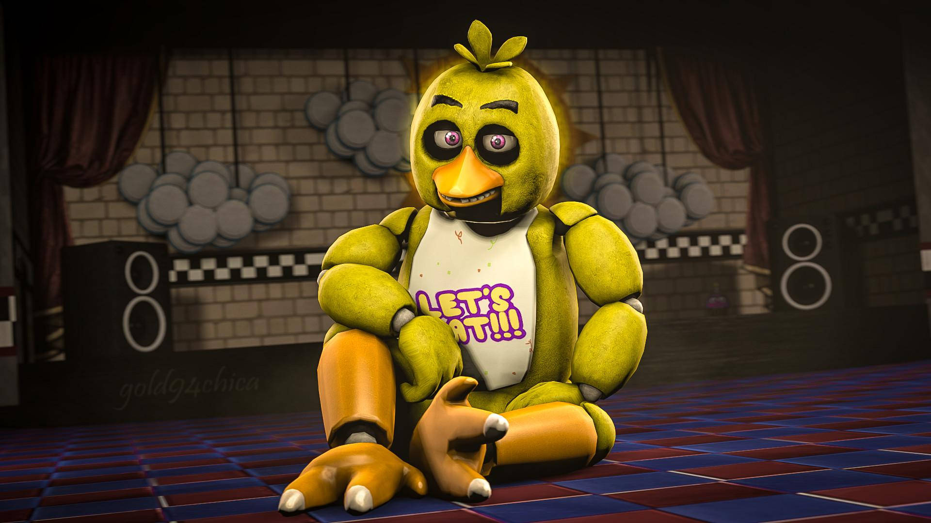 chica 桌布 壁紙 — 一隻黃色電子雞戴著寫有「LET'S EAT!!!」的圍兜，坐在光線昏暗的披薩店的格子地板上。