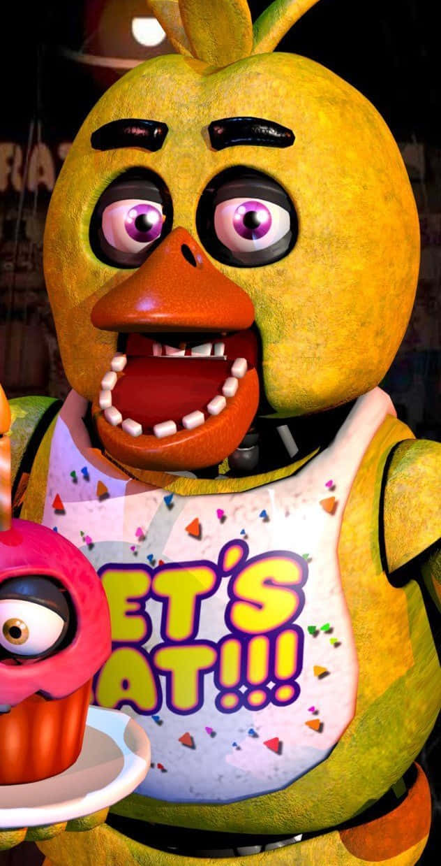 Chica The Chicken 桌布 壁紙 — 一隻黃色電子雞的特寫，有對紫色大眼，拿著一個頂部有單眼的紙杯蛋糕。