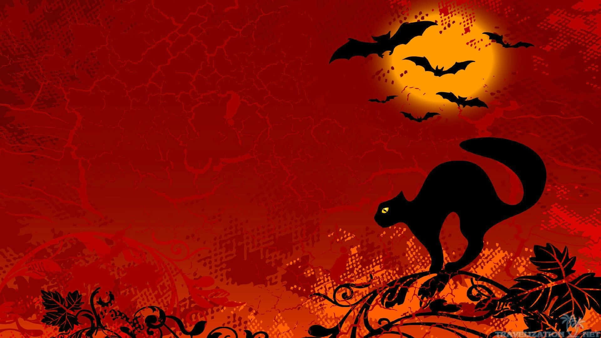 Spooky Halloween 桌布 壁紙 — 一隻黑貓剪影棲息在華麗的藤蔓上，下方是發光的橙色月亮，蝙蝠在紋理紅色的天空中飛翔。