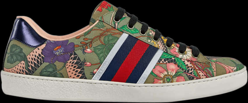 Gucci 桌布 壁紙 — 一雙充滿活力的花卉圖案運動鞋，帶有紅色、藍色和白色條紋，背景為黑色。