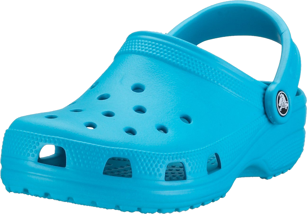 Crocs 桌布 壁紙 — 一雙明亮的藍綠色Croc木屐鞋，帶有通風孔和紋理鞋底，展示在乾淨的白色背景上。
