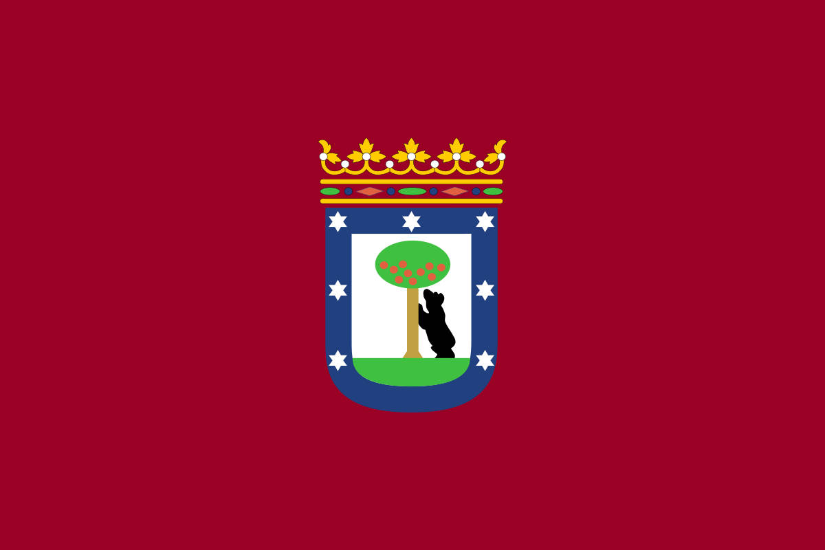 Madrid 桌布 壁紙 — 一面大膽的深紅色旗幟，中央有一個盾徽，上面有一隻黑熊在金冠下爬上一棵綠樹。