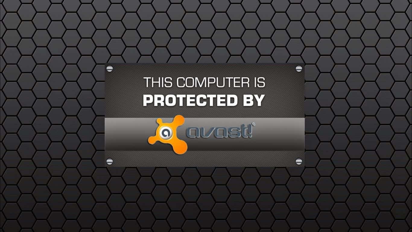 Software 桌布 壁紙 — 一面深色六角形紋理牆壁上展示了一塊金屬牌匾，上面寫著『THIS COMPUTER IS PROTECTED BY avast!』並帶有橙色avast標誌。