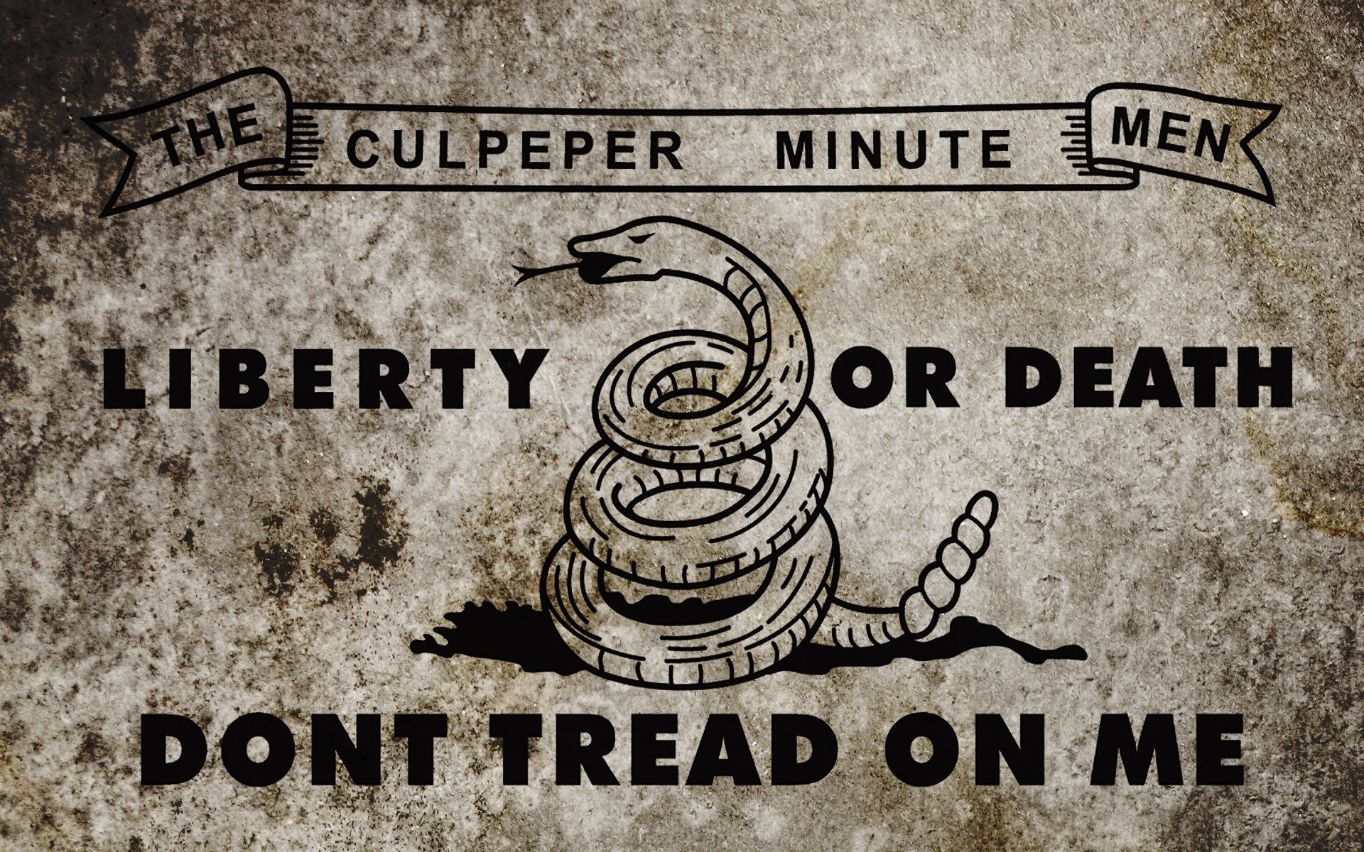Gadsden Flag 桌布 壁紙 — 一面風化的旗幟，上面有一條盤繞的響尾蛇，並以粗體黑色字體寫有「The Culpeper Minute Men」、「Liberty or Death」和「Don't Tread On Me」。