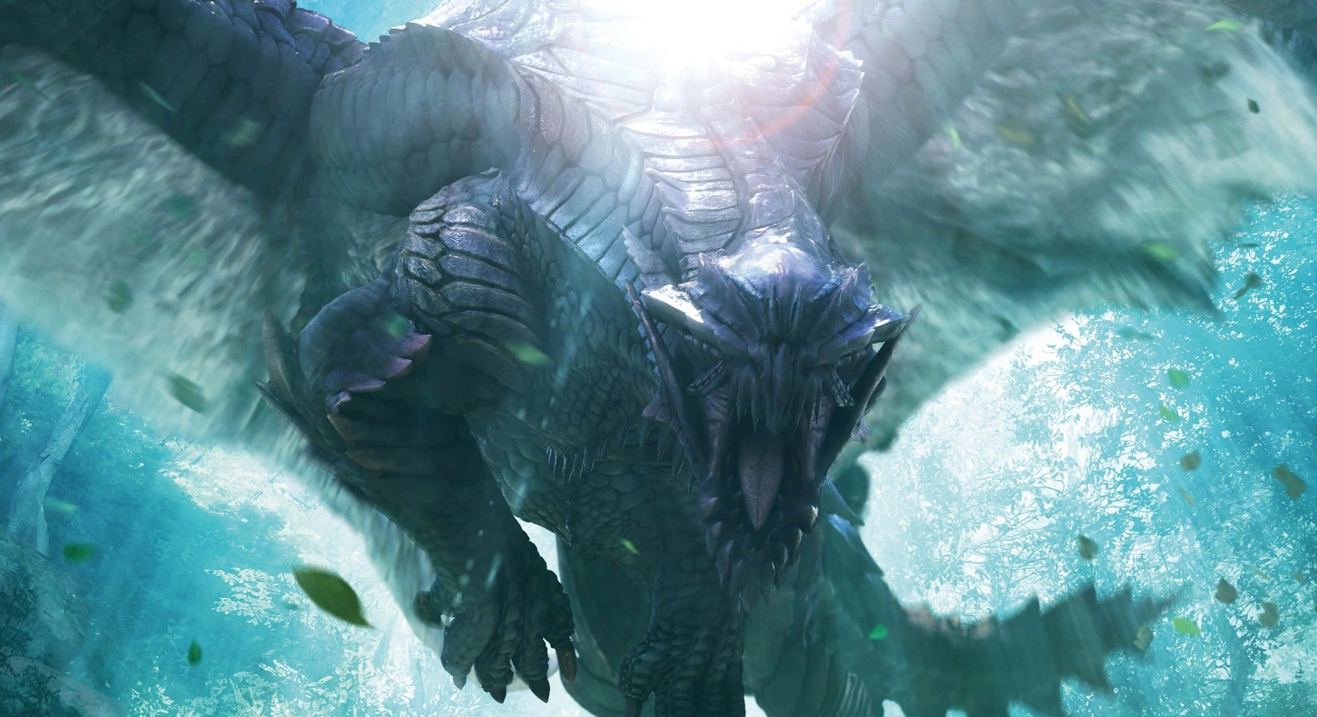Monster Hunter Desktop 桌布 壁紙 — 一頭巨大、深色鱗片的龍展開翅膀，從洶湧的碧綠海水中升起，陽光穿透水面。