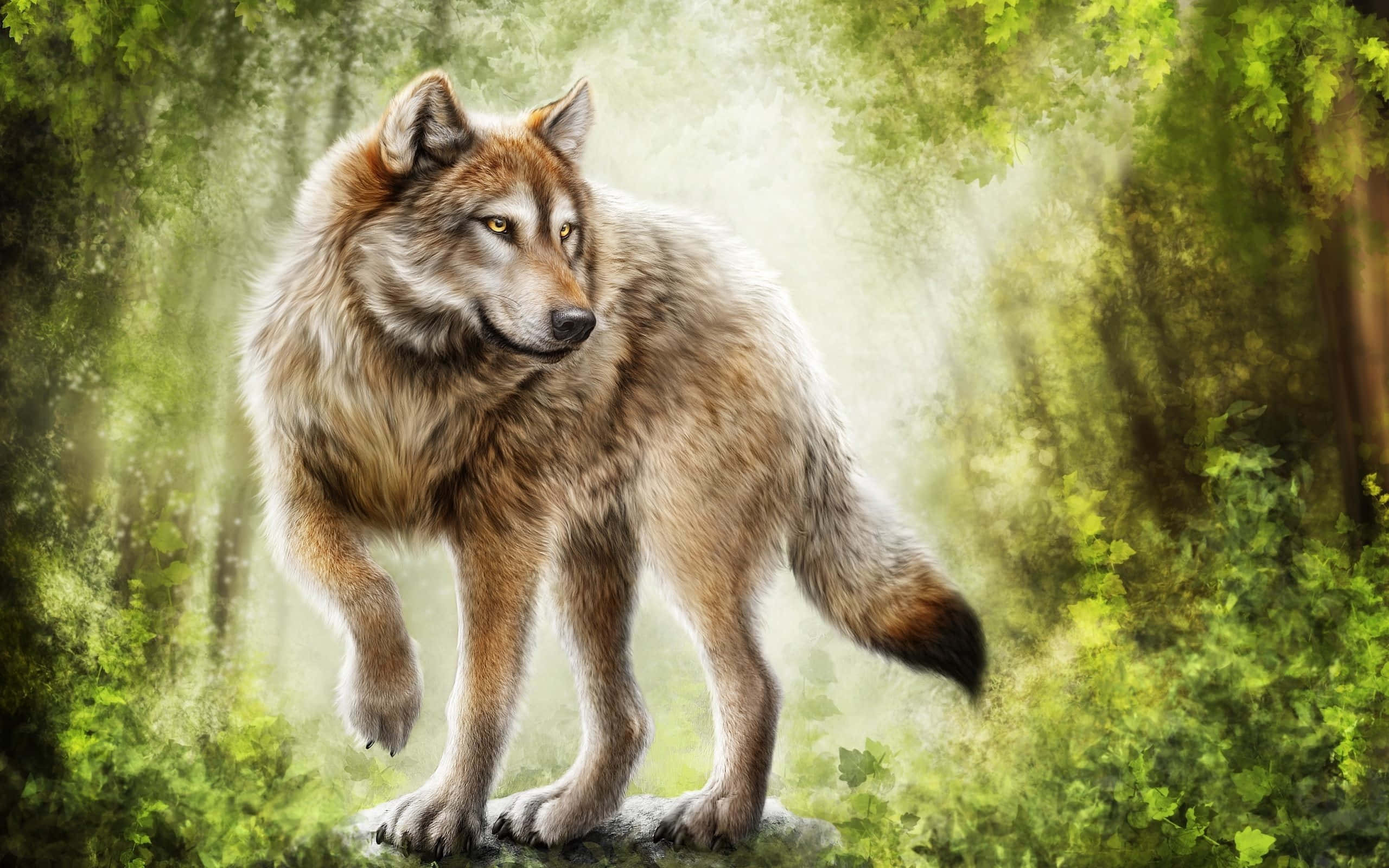 Wolf Photography 桌布 壁紙 — 一頭雄偉的狼，擁有濃密的棕色毛髮，在陽光明媚的森林中警覺地站立，周圍環繞著茂密的綠色樹葉和斑駁的光影。