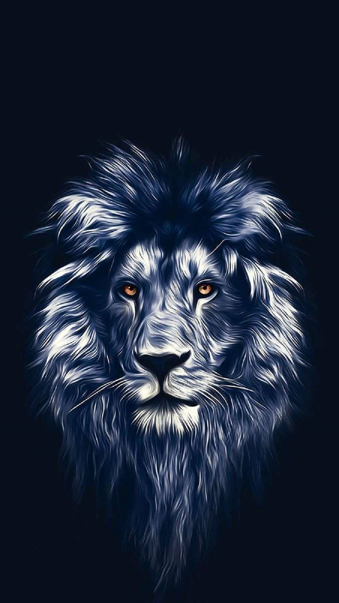 Lion Head 桌布 壁紙 — 一頭雄偉的獅子，擁有發光的琥珀色眼睛和豐滿的鬃毛，在深藍色背景的映襯下閃耀。