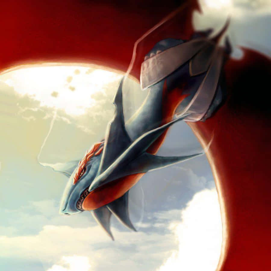 Salamence 桌布 壁紙 — 一頭雄偉的藍紅巨龍在明亮的天空中翱翔，天空被一個發光的紅色拱門框住。