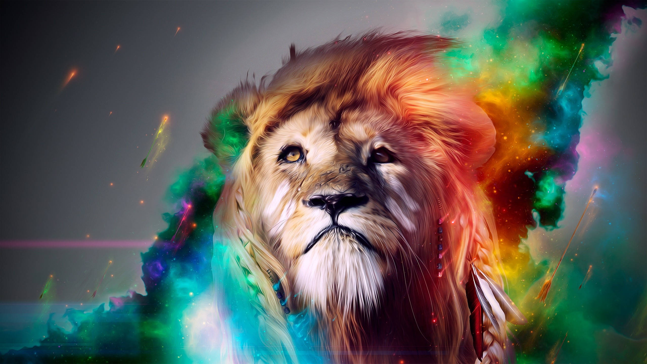 Lion Head 桌布 壁紙 — 一頭雄獅的頭部從充滿活力的宇宙星雲中浮現，帶有旋轉的彩虹色和發光的粒子。