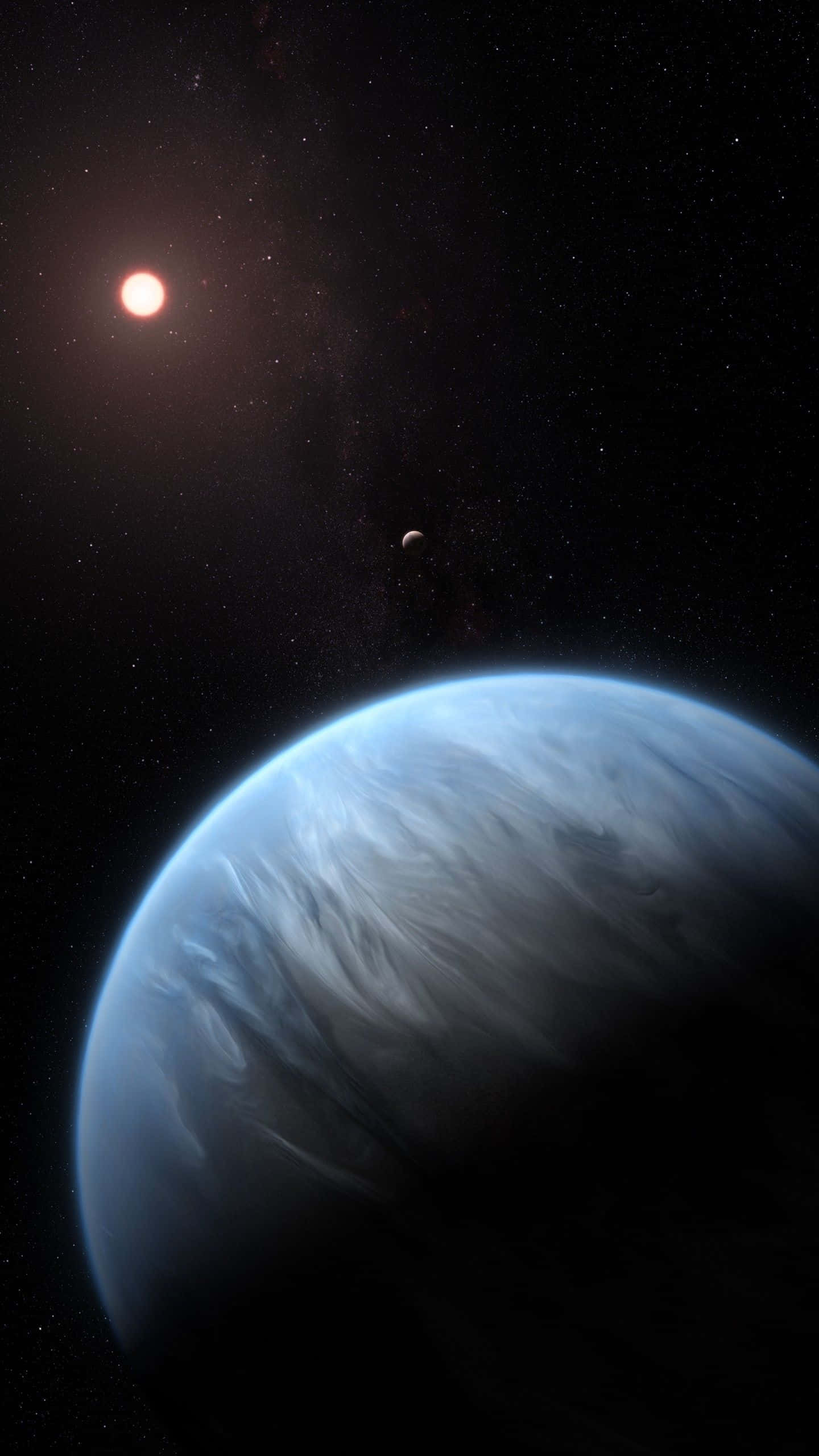 Exoplanet 桌布 壁紙 — 一顆寧靜的藍色行星，帶有旋轉的雲層，繞著一顆發光的橙色恆星運行，背景是繁星點點的宇宙。