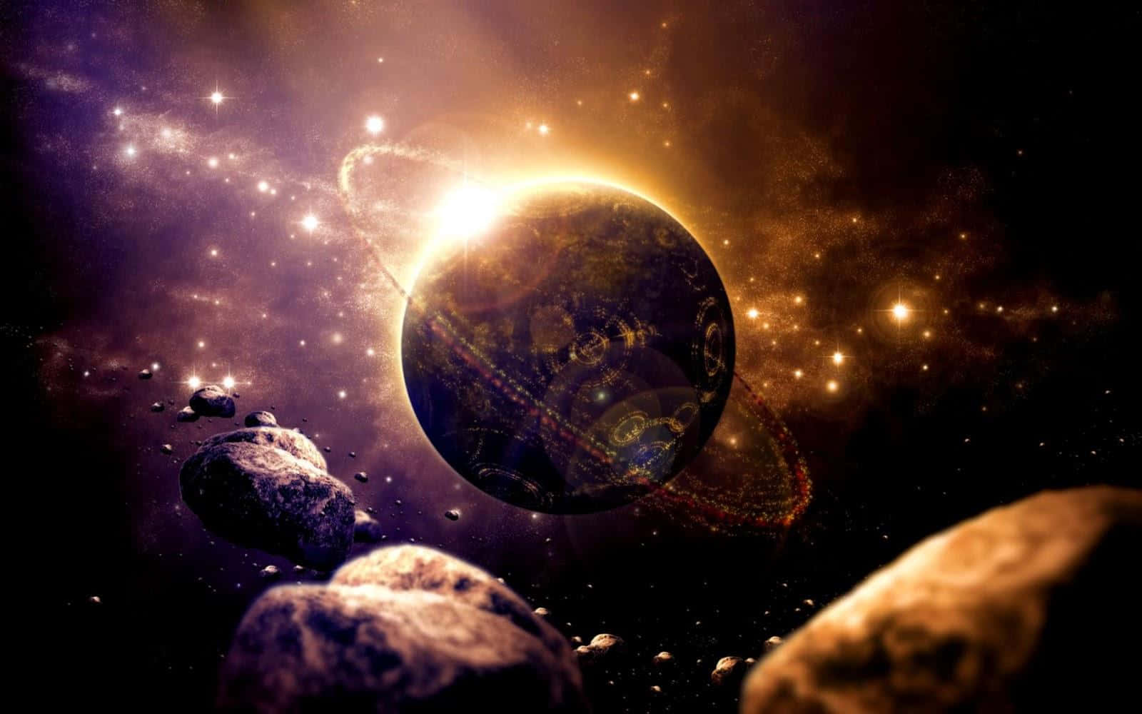 3d Galaxy 桌布 壁紙 — 一顆帶有光環和古老符號的發光行星，在沐浴著金色光芒的宇宙星雲中，繞行於小行星和恆星之間。