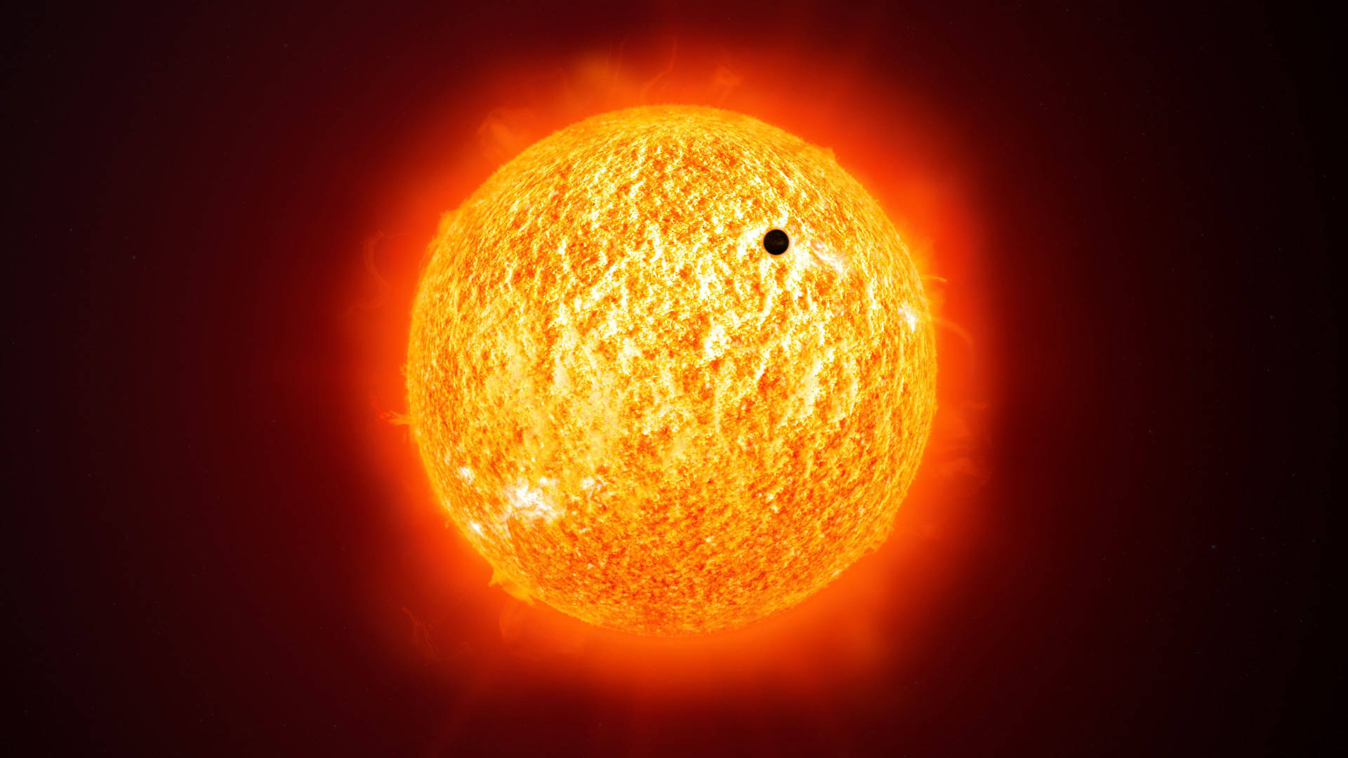 太陽 桌布 壁紙 — 一顆熾熱的太陽，一顆小小的黑暗行星正穿越其發光的橙色表面，背景是深紅色的虛空。