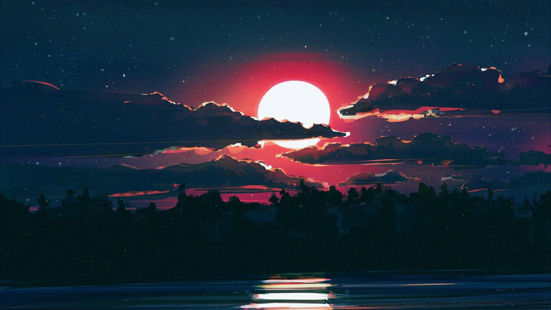 美學月亮 桌布 壁紙 — 一顆發光的紅色夕陽在黑暗的雲層後落下，映照在平靜水面上的剪影森林，上方是繁星點點的夜空。