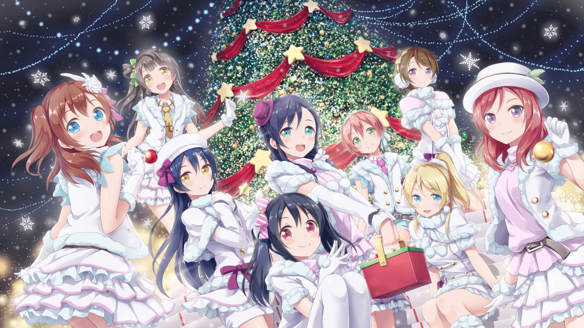 動漫女孩 桌布 壁紙 — 七位動畫女孩穿著節日白色服裝，在雪夜星空下歡樂地聚集在裝飾好的聖誕樹周圍。