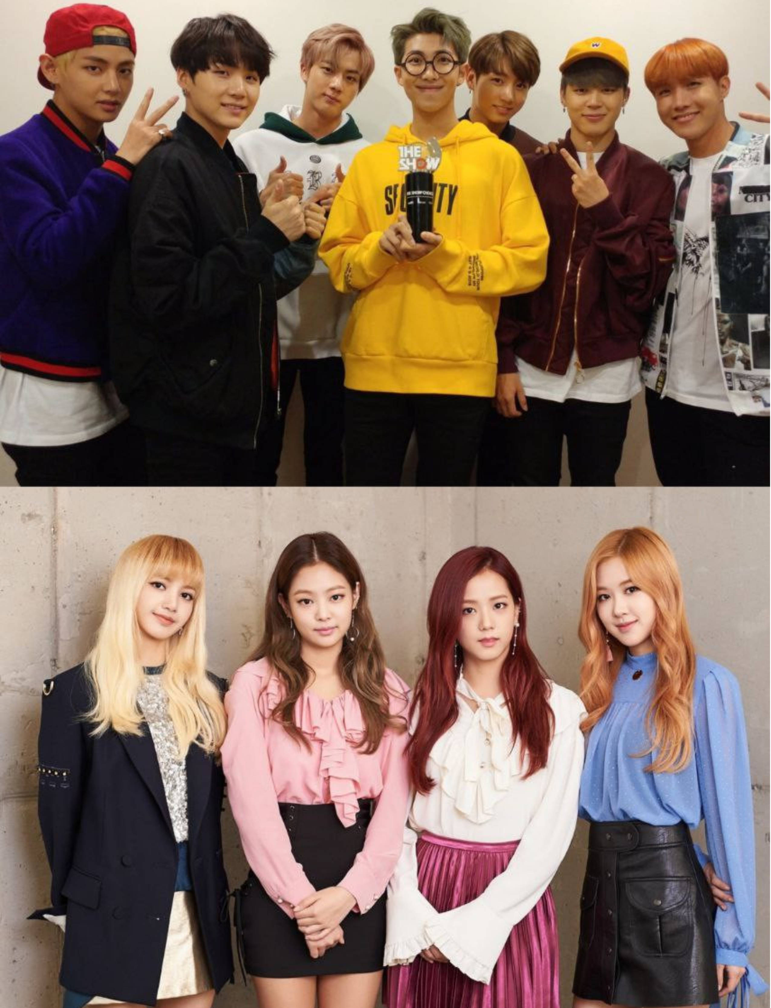 BTS 和 BLACKPINK 桌布 壁紙 — 七位身穿色彩繽紛街頭服的年輕男性擺出和平手勢，其中一人手持獎盃，上方四位身穿時尚服裝的女性站在素色牆前。