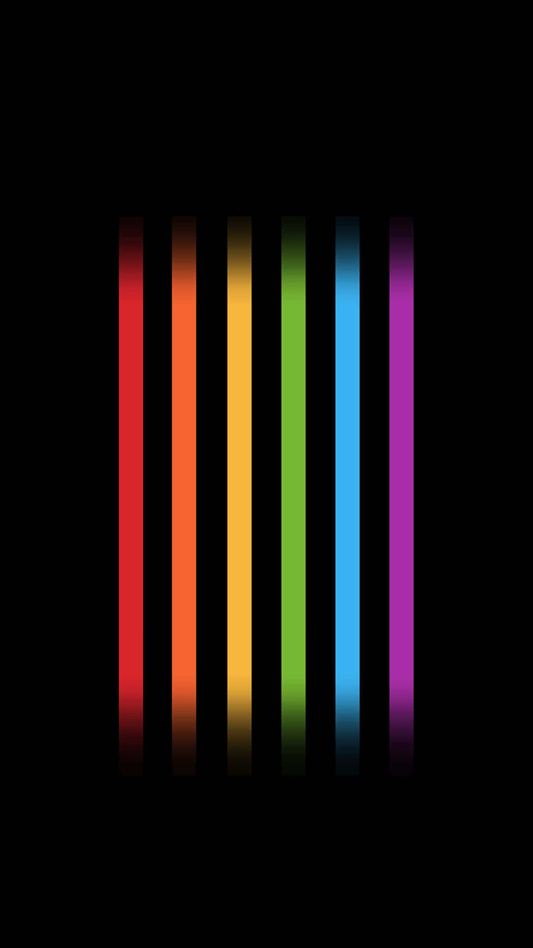 Lgbt Phone 桌布 壁紙 — 七條發光的垂直彩虹條紋在純黑色背景上以極簡數位藝術風格散發光芒。