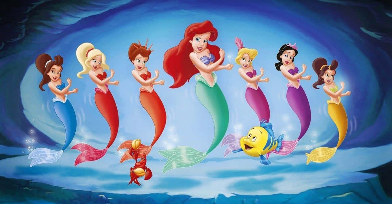 little mermaid 桌布 壁紙 — 七條色彩繽紛的美人魚和一條黃色魚在一個旋轉的水下漩渦中快樂地游動，伴隨著發光的氣泡。