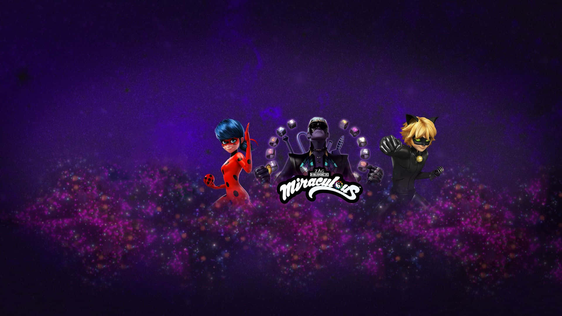 Miraculous 桌布 壁紙 — 三位動畫英雄身穿超級英雄服裝，站在閃爍紫色宇宙背景前，帶有Miraculous標誌。