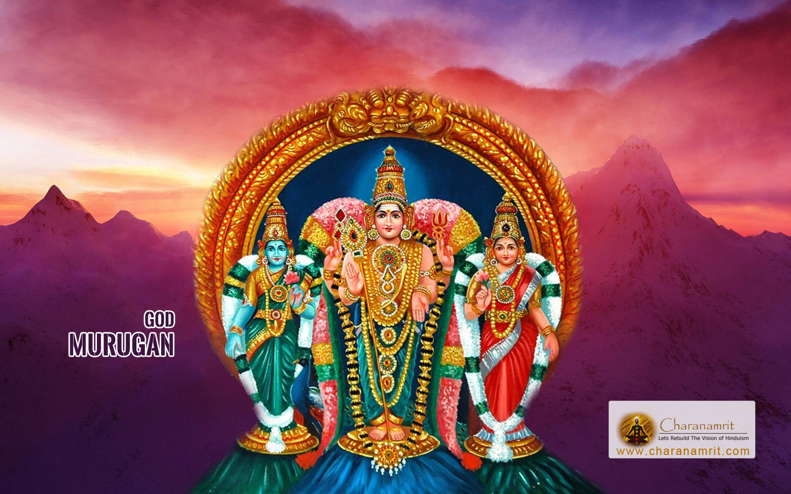 Hindu God 桌布 壁紙 — 三位神聖的印度教神祇，身著金色和色彩繽紛的服飾，站在華麗的金色拱門內，背景是充滿活力的粉紅色和紫色山脈日落。