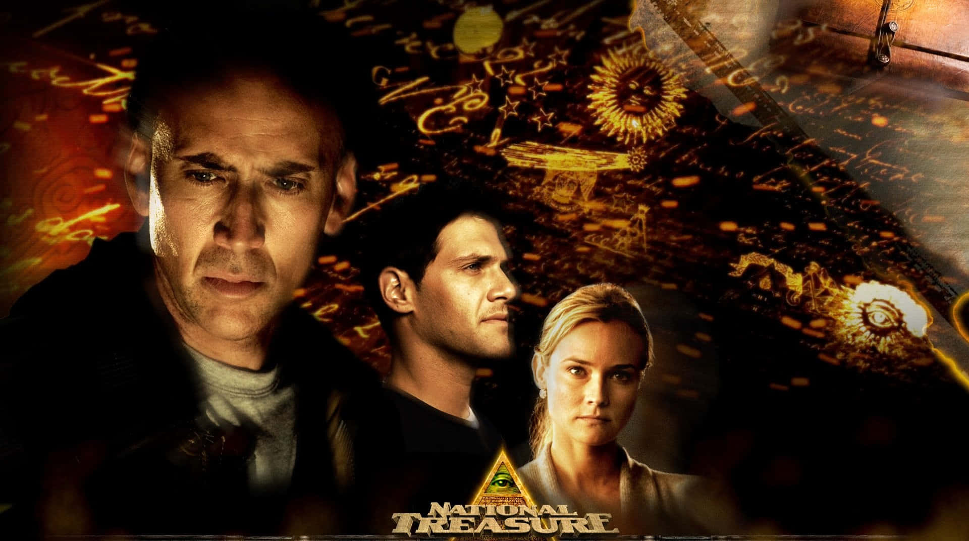 National Treasure 桌布 壁紙 — 三位表情強烈的演員向前凝視，背景是發光的金色古老符號和地圖。