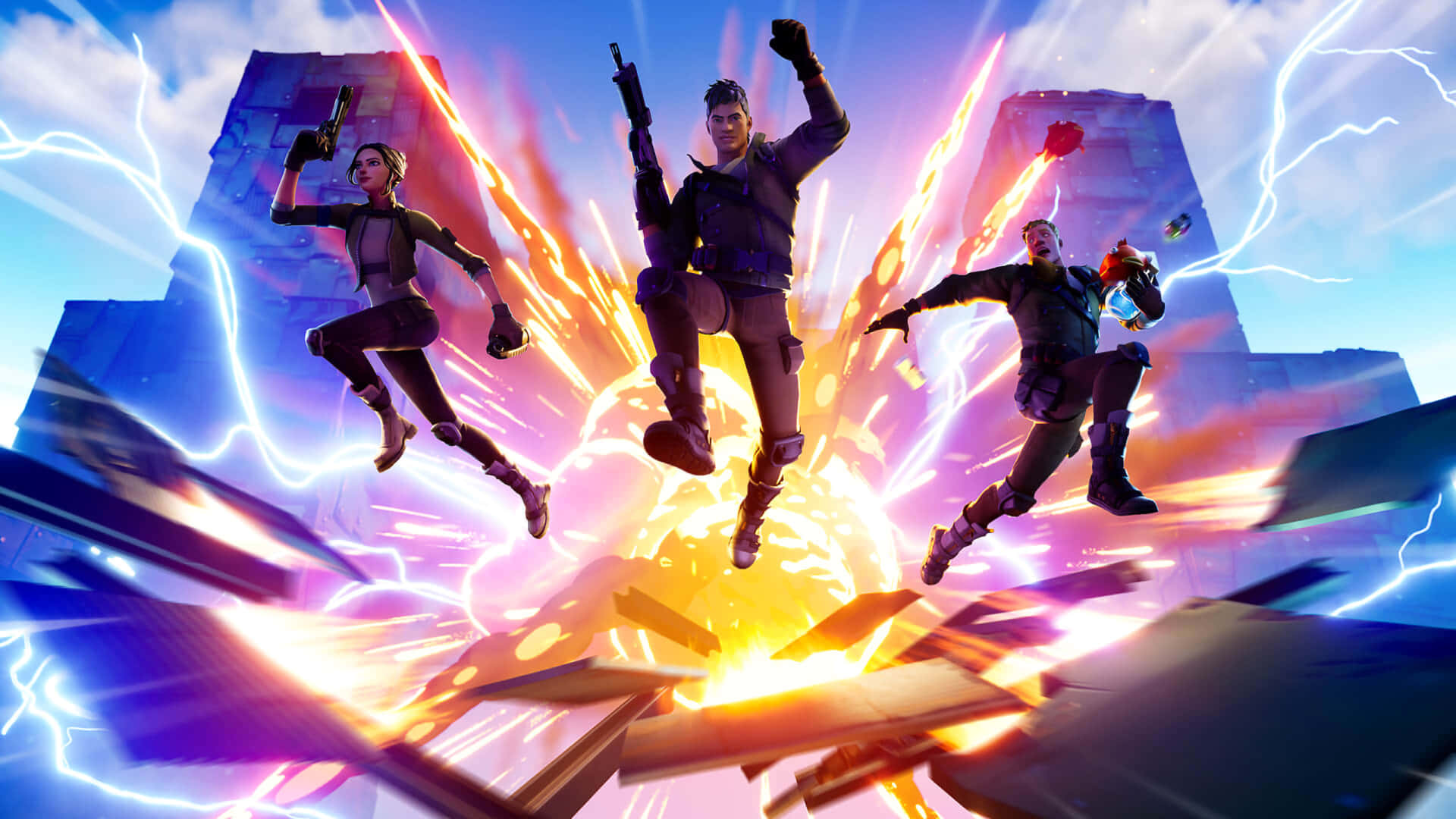 要塞英雄 大逃殺 桌布 壁紙 — 三個Fortnite角色在爆炸性的橙色和電光藍色能量爆發中，動態地跳躍穿過破碎的城市景觀。