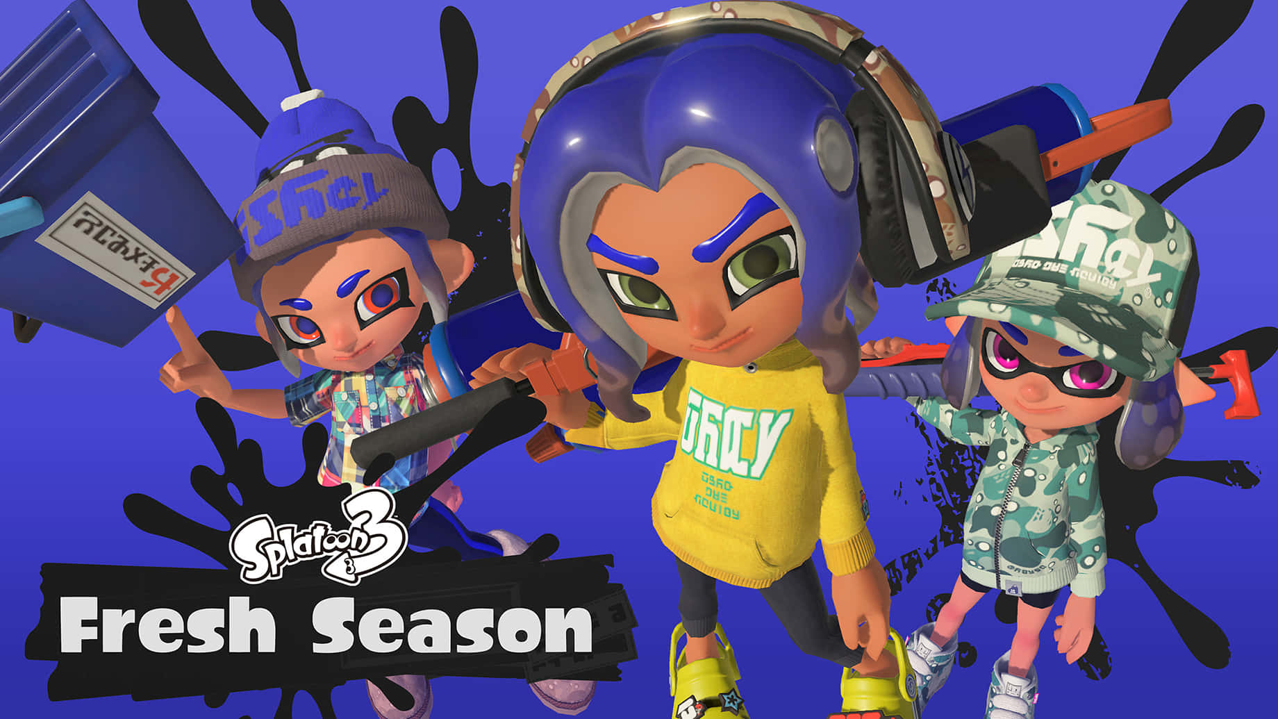 斯普拉遁 桌布 壁紙 — 三個充滿活力的Splatoon 3角色在帶有黑色墨水飛濺的醒目藍色背景前動態擺姿勢。