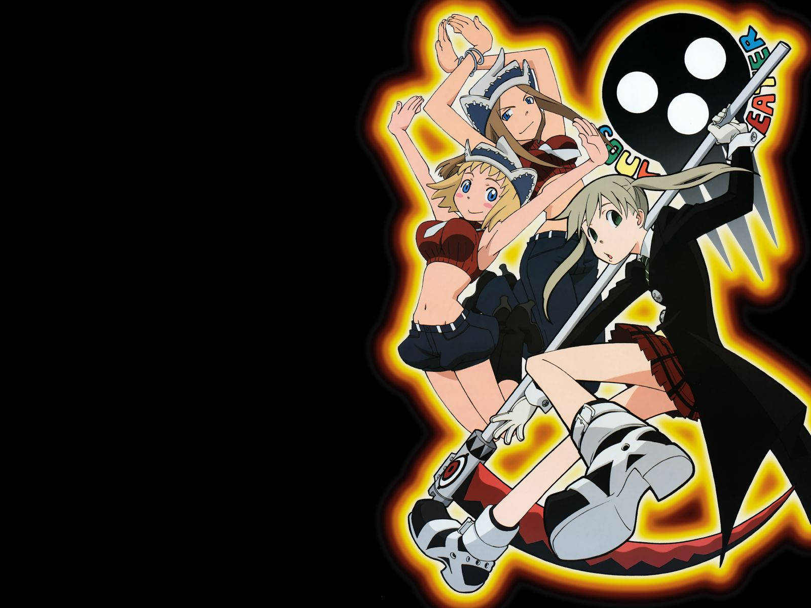 Soul Eater 桌布 壁紙 — 三個動漫女孩以動態姿勢呈現，帶有發光的火焰輪廓，背景為黑色。