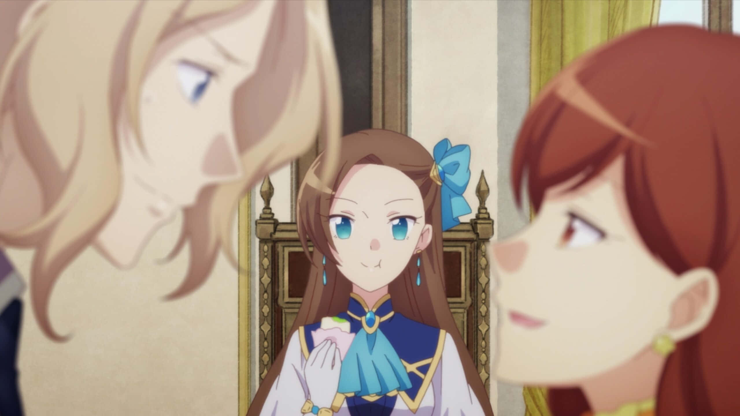 My Next Life As A Villainess All Routes Lead To Doom 桌布 壁紙 — 三個動漫女孩在一個溫暖照明的房間裡，配有華麗的家具和柔和的粉彩調。