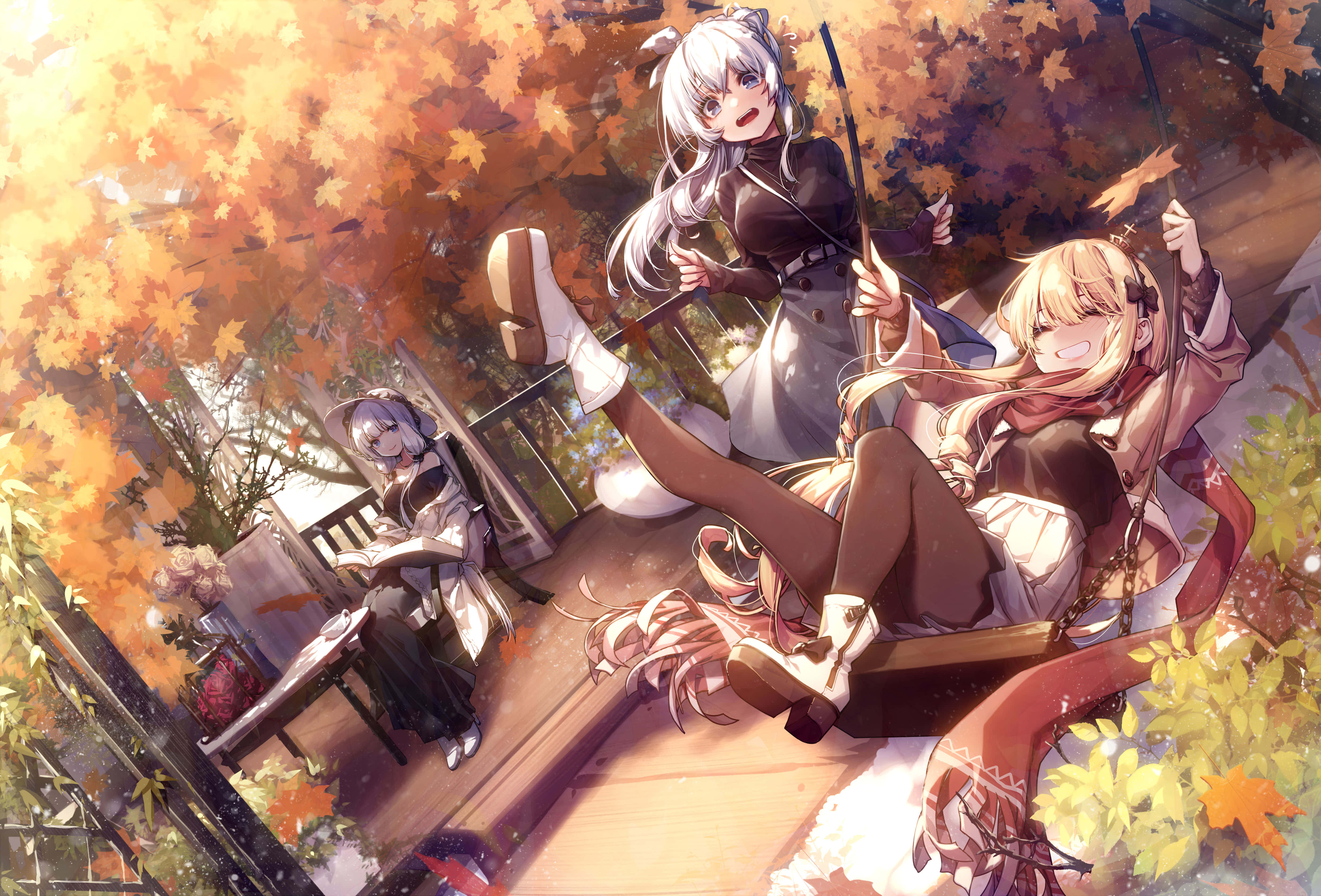 Azur Lane 桌布 壁紙 — 三個動漫女孩在木甲板上放鬆，周圍是溫暖陽光下飄落的金色秋葉。