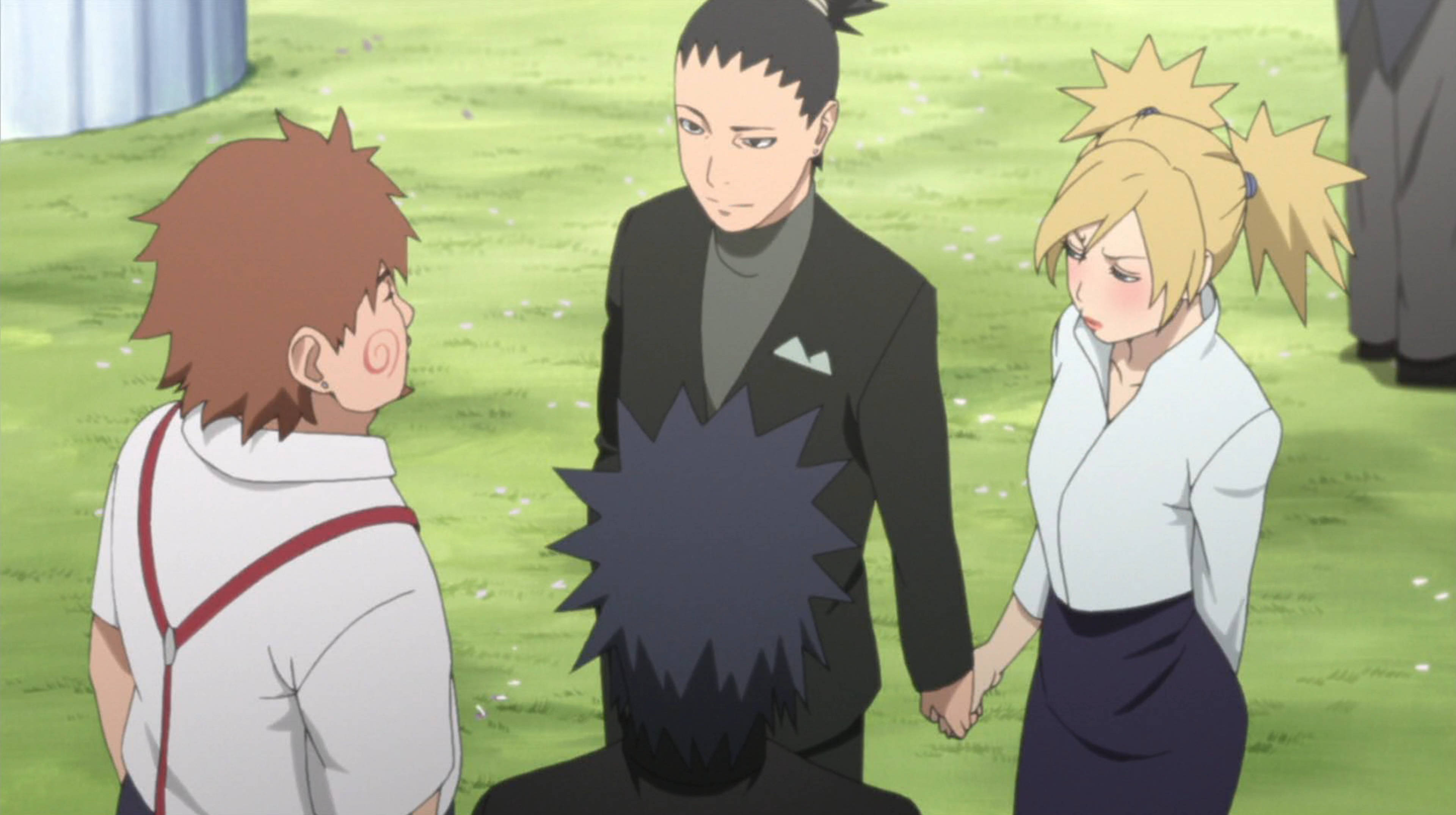 Shikamaru 桌布 壁紙 — 三個動漫角色站在草地上，一個有尖刺棕色頭髮，另一個有深色尖刺頭髮，第三個有金色星形辮子，手牽手。