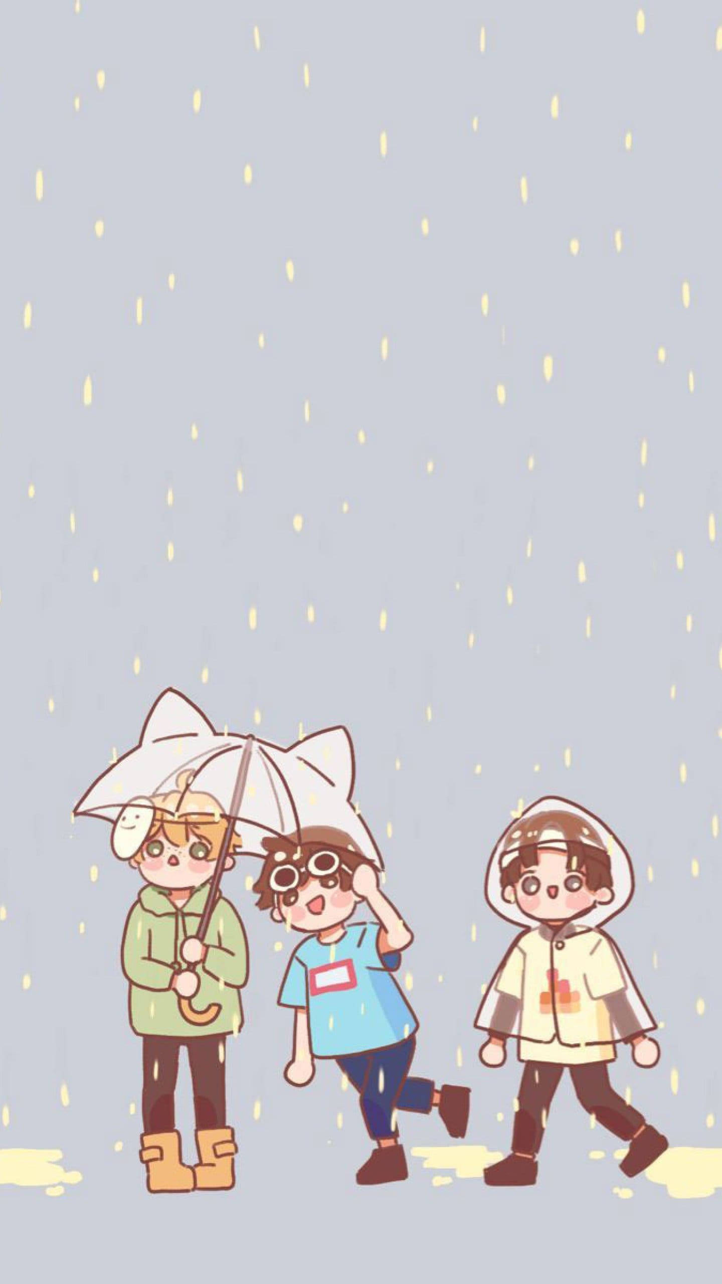 Smp 桌布 壁紙 — 三個動漫風格的小孩穿著雨衣在白色雨傘下行走，溫柔的雨落在淺藍色背景上。