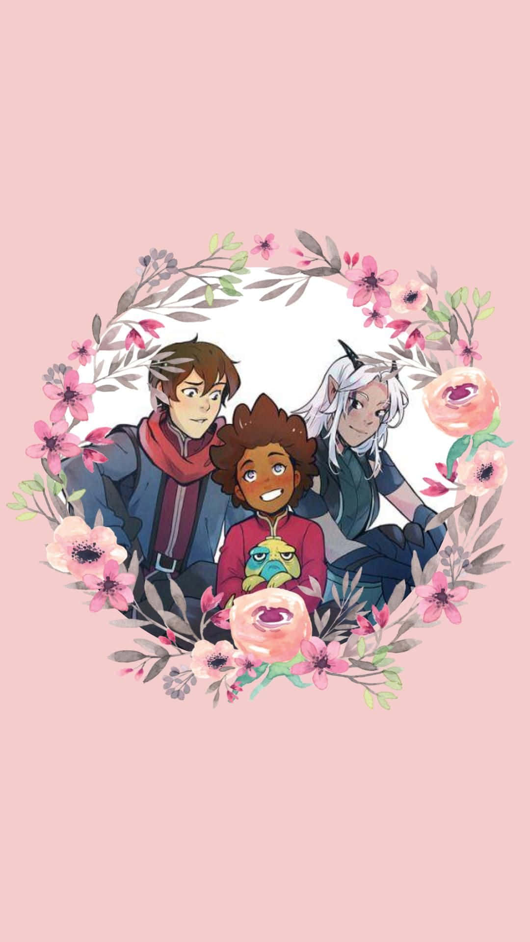 The Dragon Prince 桌布 壁紙 — 三個動畫角色在柔和的粉紅色花環內，對著粉彩粉紅色背景溫暖地微笑。