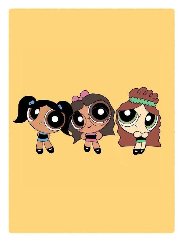 Powerpuff Girls 桌布 壁紙 — 三個卡通女孩，眼睛超大，並排站在純黃色背景前。