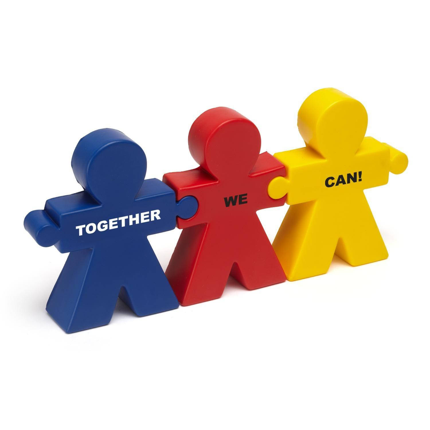 Teamwork 桌布 壁紙 — 三個彩色拼圖人物，分別為藍色、紅色和黃色，並帶有文字 together we can!