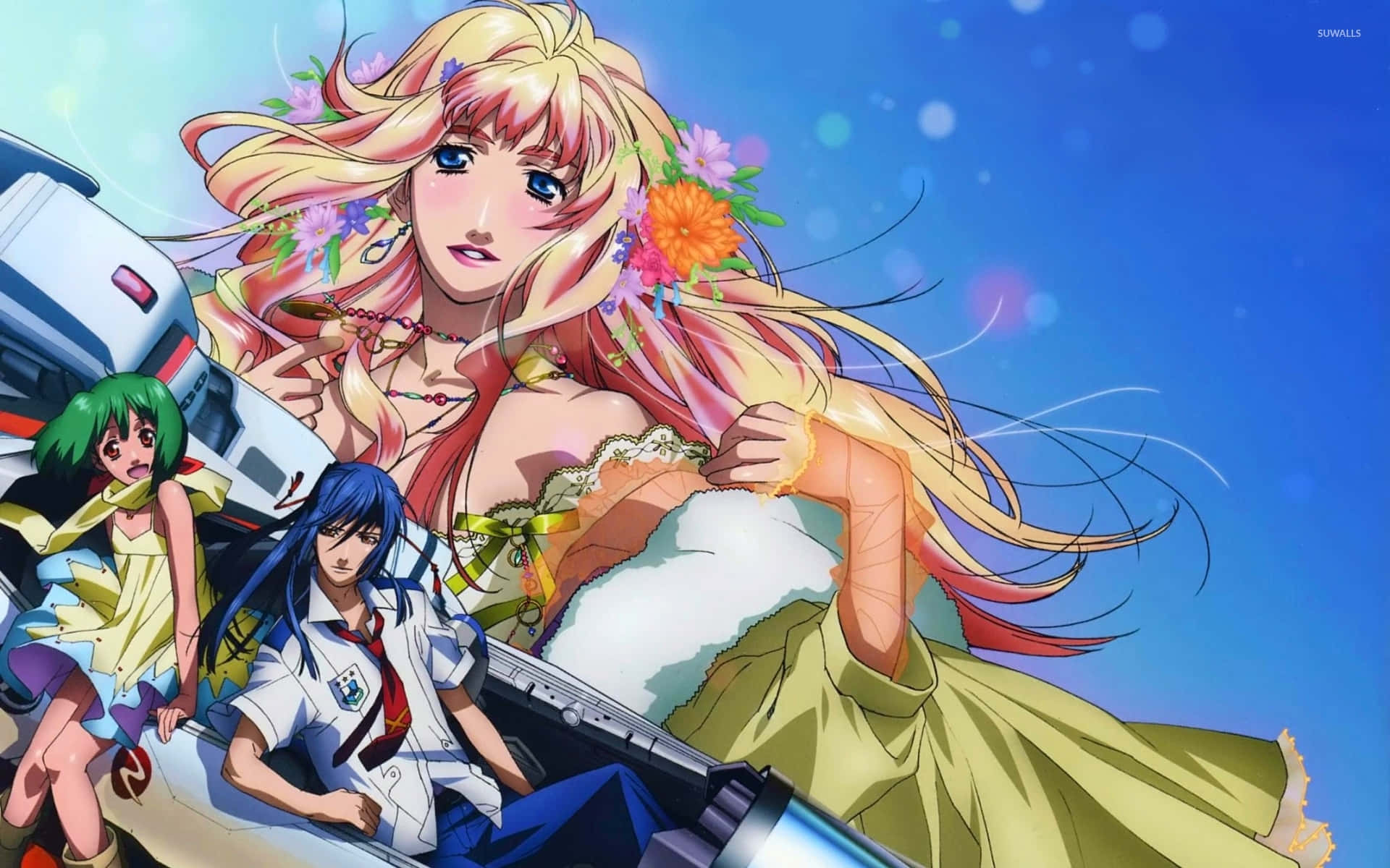Macross 桌布 壁紙 — 三個擁有鮮豔髮色的動漫角色，在明亮的藍天和漂浮的花朵背景下，騎著未來風格的機甲。