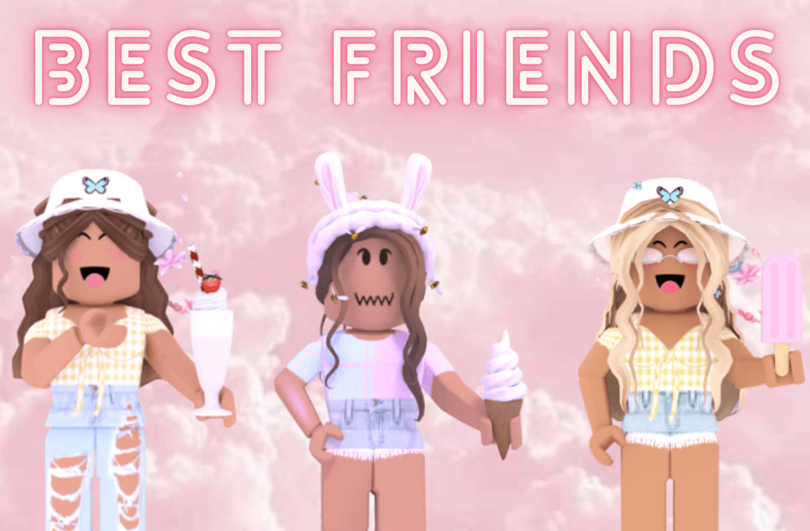Roblox Bff 桌布 壁紙 — 三個穿著柔和色調服裝的快樂Roblox頭像，在粉紅色雲朵背景前拿著冰淇淋，並帶有「BEST FRIENDS」文字。