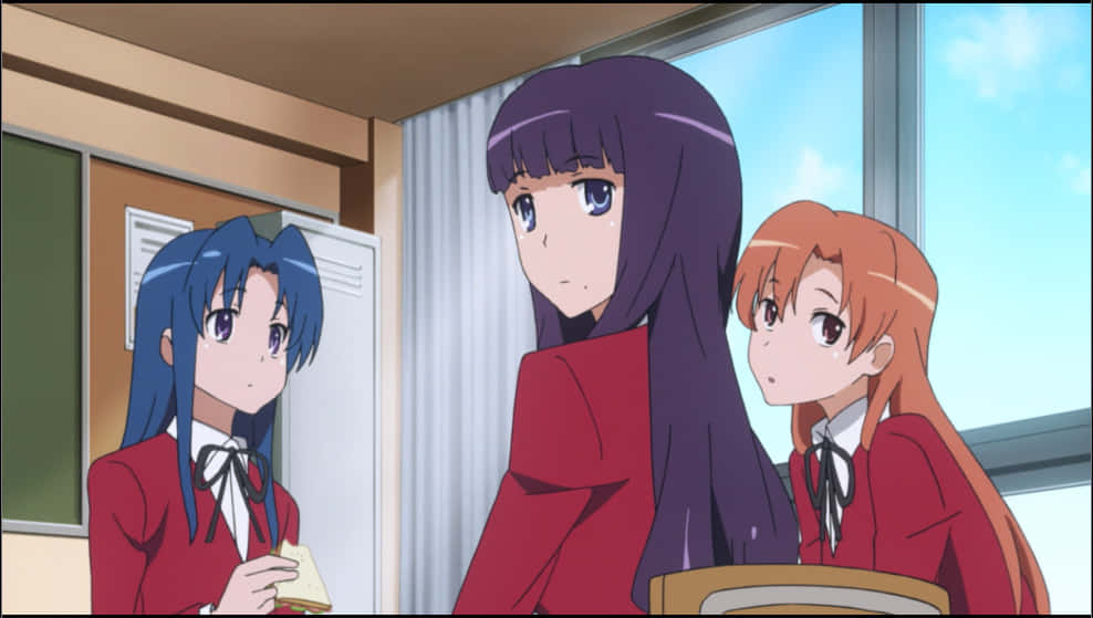 Nanako Kashii 桌布 壁紙 — 三個穿著紅色校服的動漫女孩站在室內窗邊，背後可見明亮的藍天。