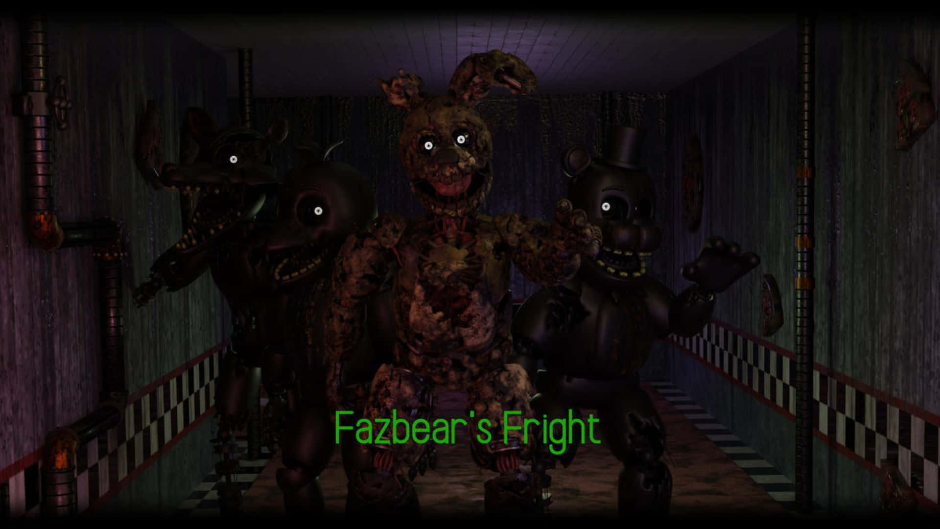 Fazbear Frights 桌布 壁紙 — 三個腐朽的電子動畫角色，眼睛發光，在昏暗的格子走廊中威嚇地站立。