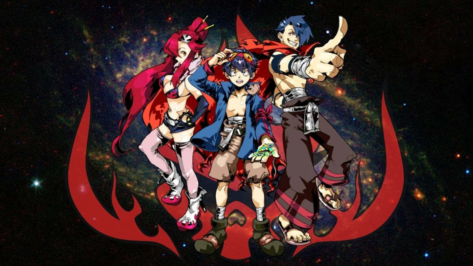 Gurren Lagann 桌布 壁紙 — 三個身穿紅色斗篷的動漫角色在星空宇宙背景下動感擺姿勢，帶有火紅翅膀。
