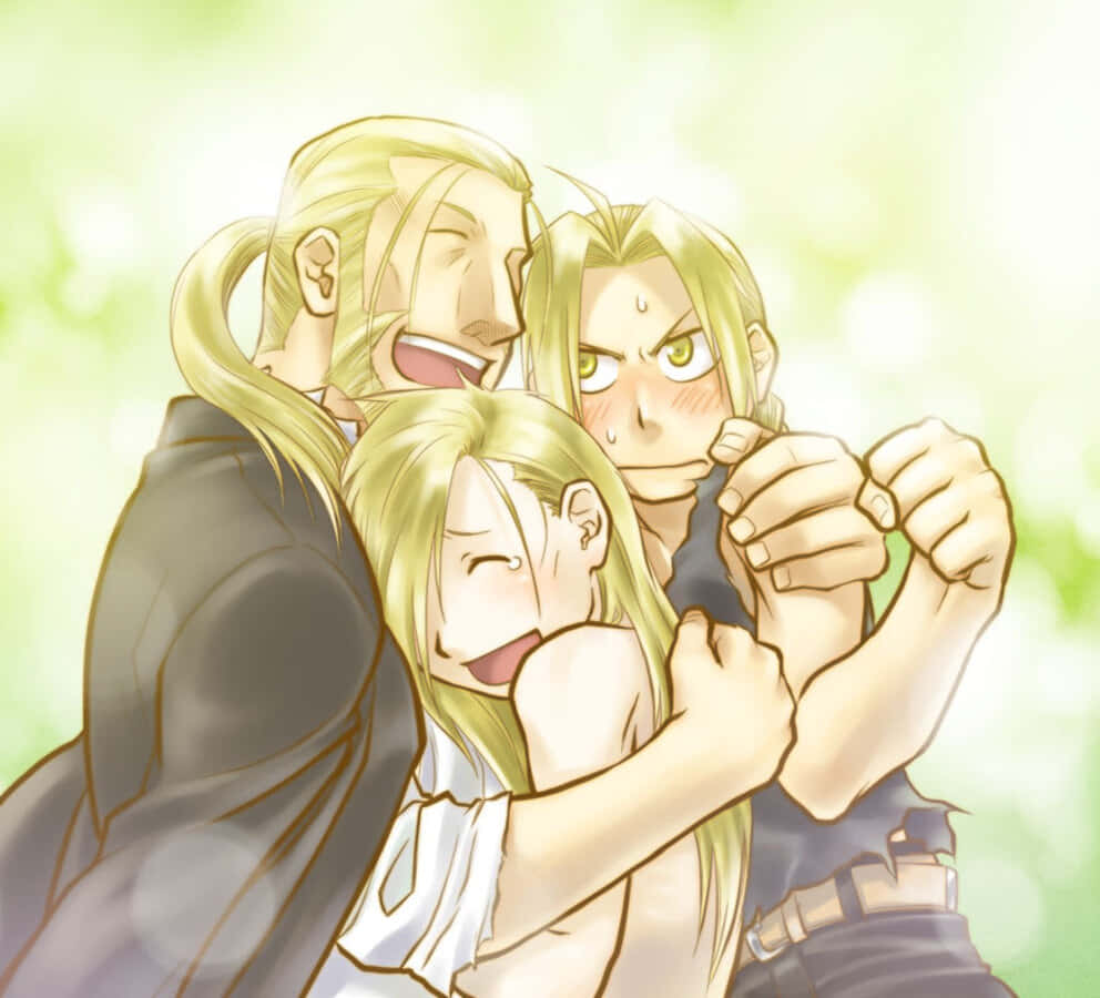 Van Hohenheim 桌布 壁紙 — 三個金髮動漫角色在柔和的綠色散景背景下快樂地擁抱。